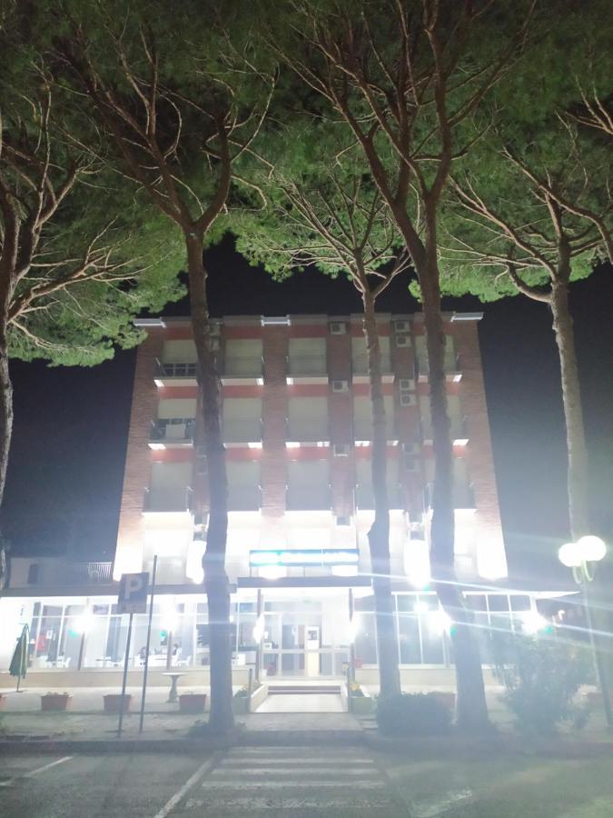 Hotel Madonna Del Pino Τσέρβια Εξωτερικό φωτογραφία