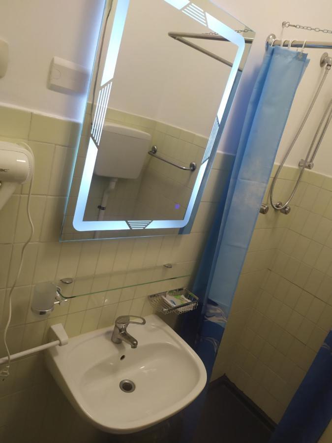 Hotel Madonna Del Pino Τσέρβια Εξωτερικό φωτογραφία